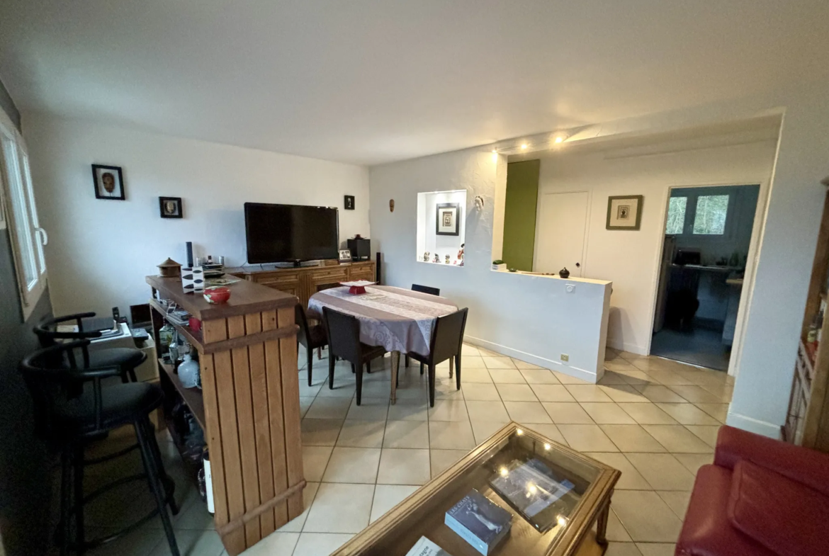 Appartement lumineux 4 pièces à vendre à Palaiseau, 65 m² 