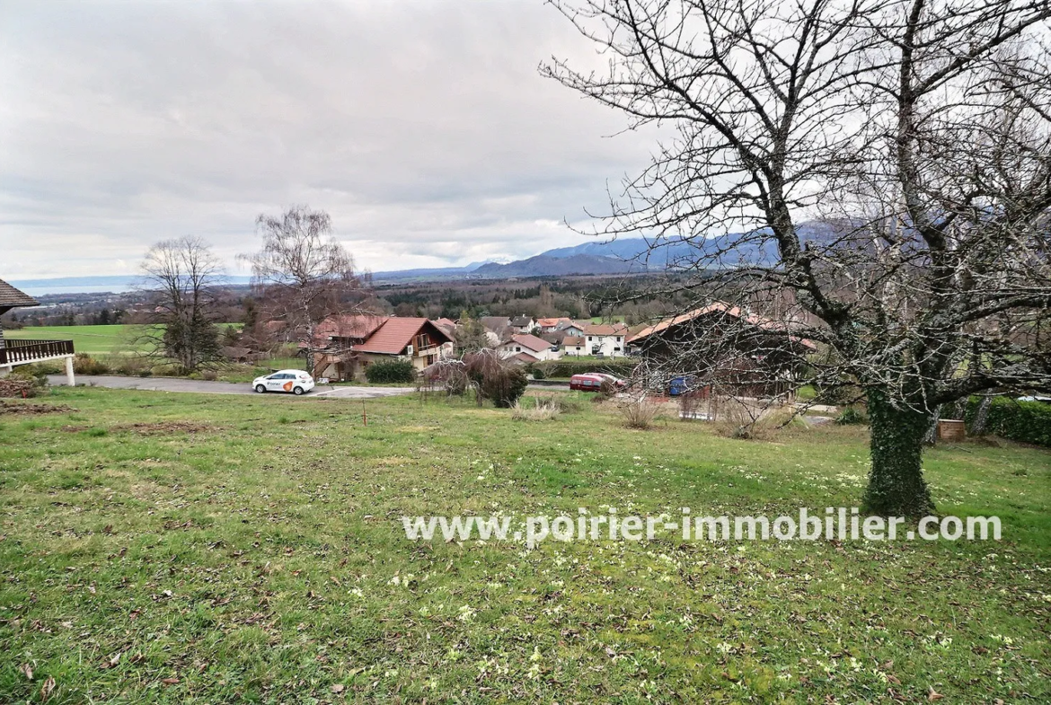 Terrain à bâtir sur les hauteurs de Sciez avec vue sur le lac 