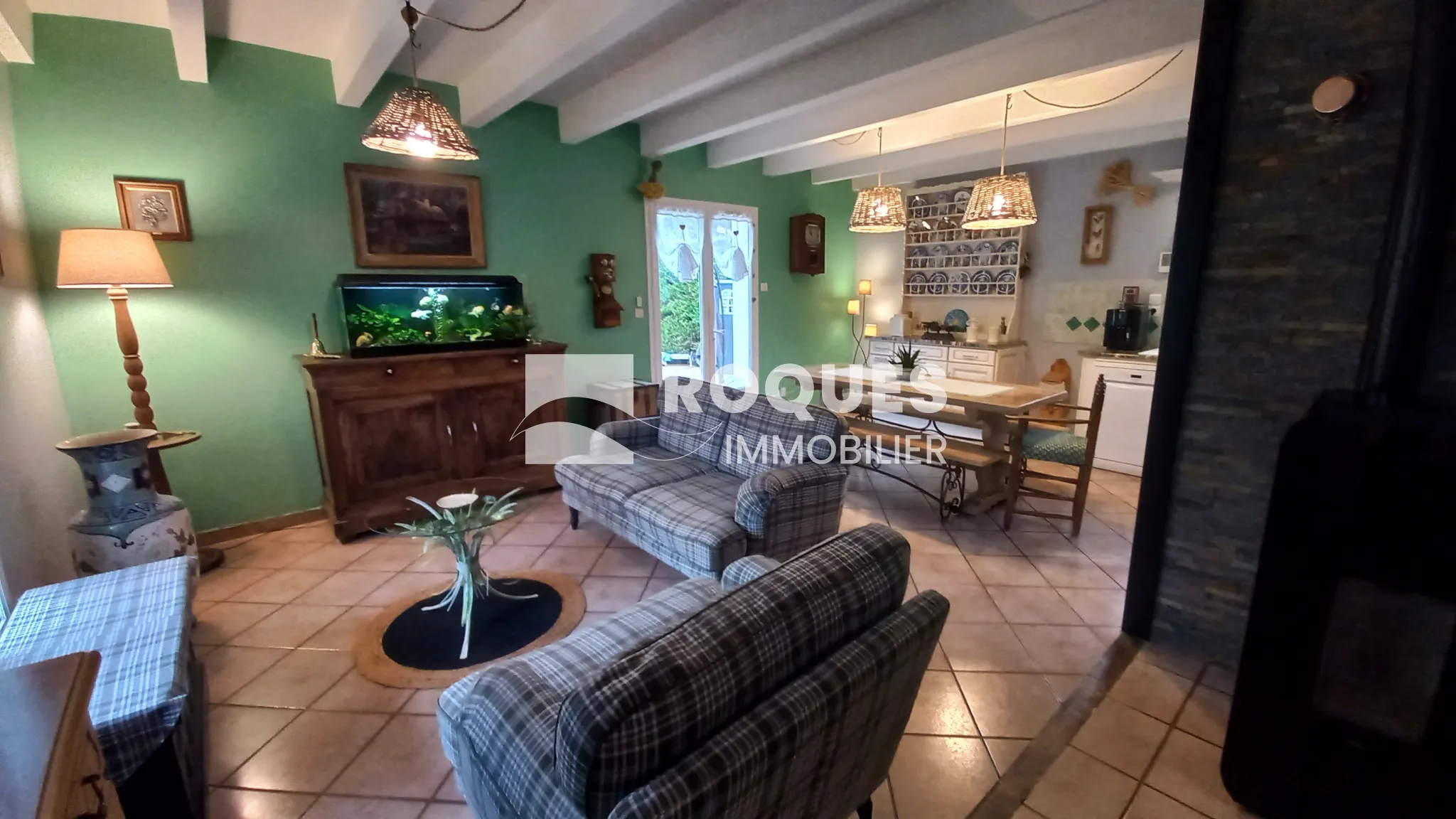 Maison avec piscine à Compregnac - 3 chambres - 264 000 EUR 