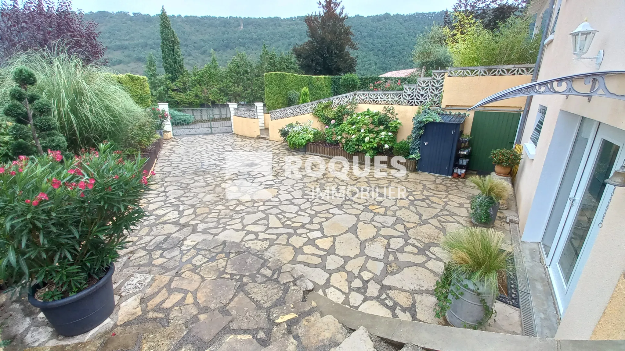 Maison avec piscine à Compregnac - 3 chambres - 264 000 EUR 