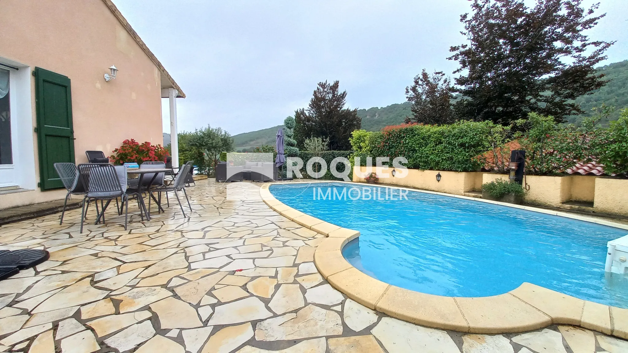 Maison avec piscine à Compregnac - 3 chambres - 264 000 EUR 