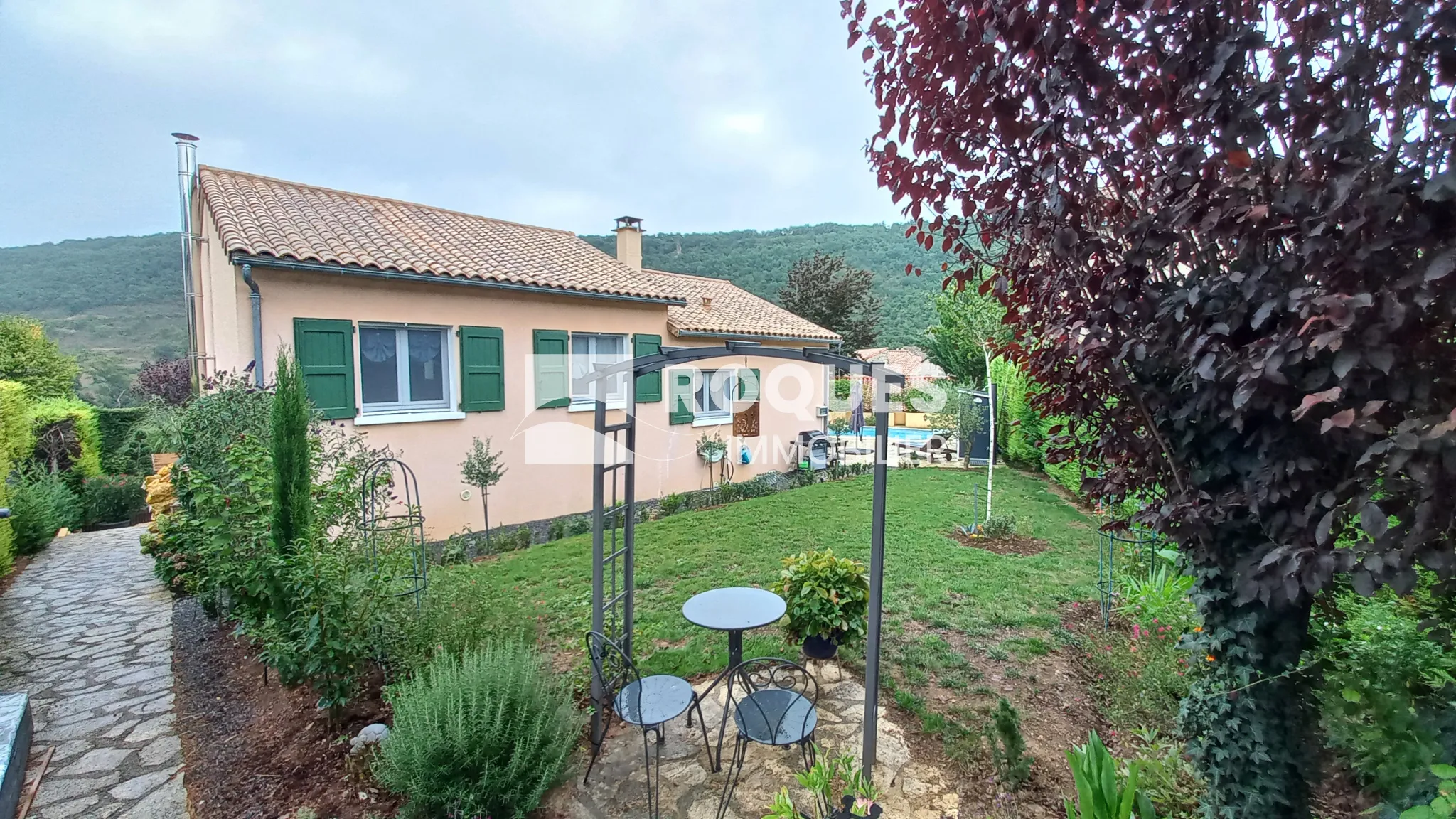 Maison avec piscine à Compregnac - 3 chambres - 264 000 EUR 