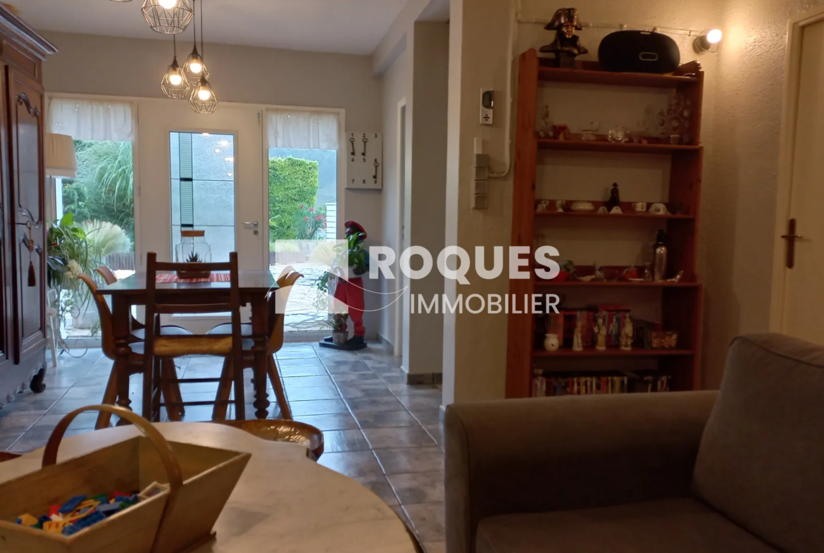 Maison avec piscine à Compregnac - 3 chambres - 264 000 EUR 