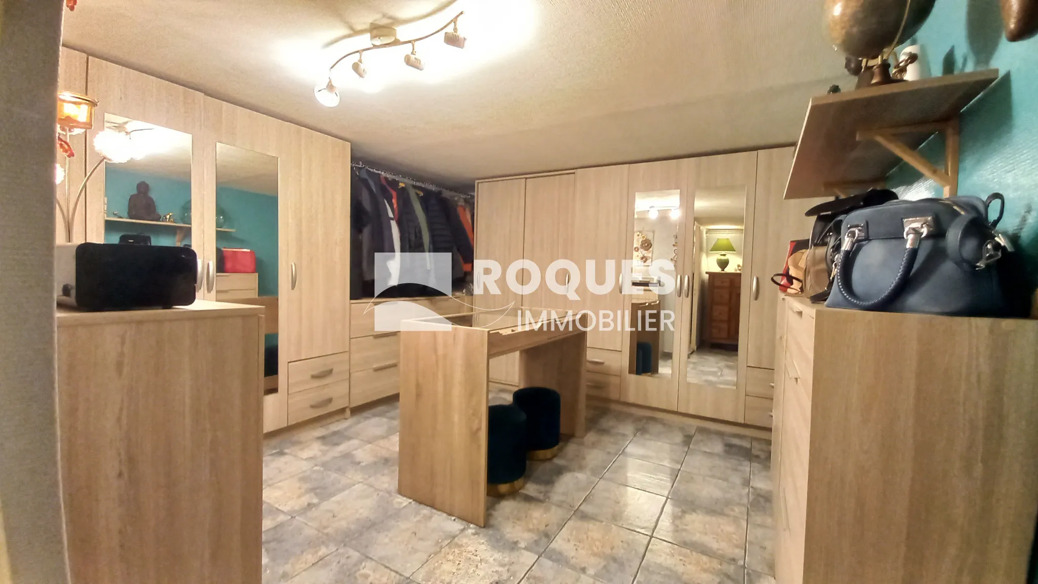 Maison avec piscine à Compregnac - 3 chambres - 264 000 EUR 