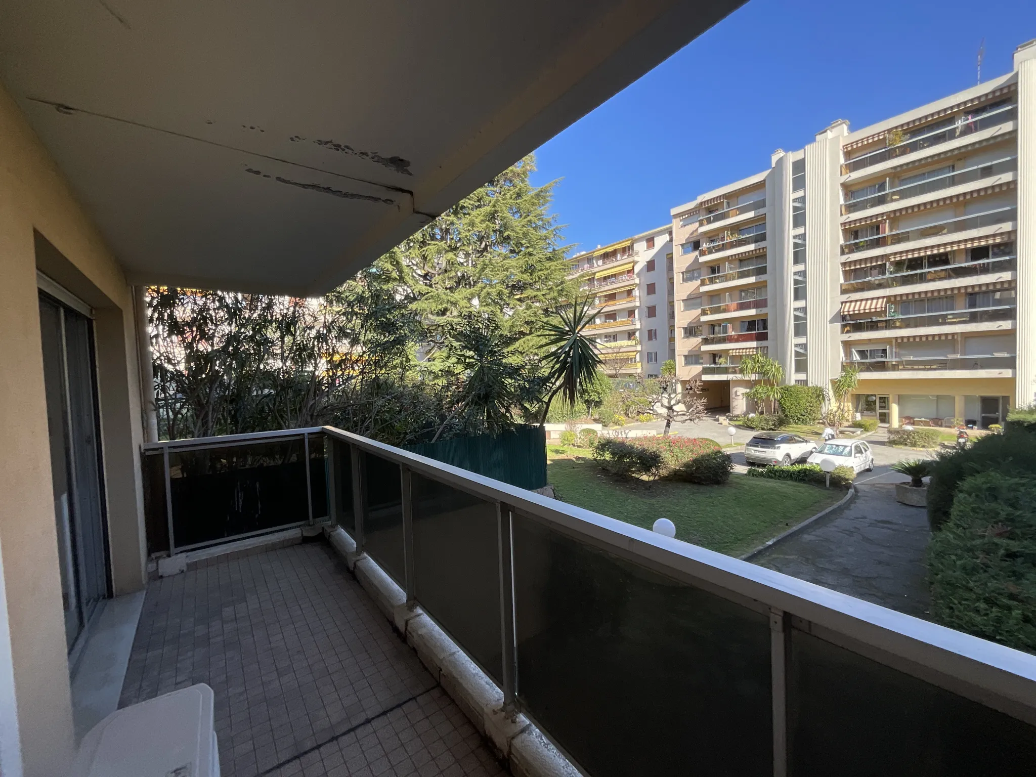 Appartement 2 pièces au calme en centre-ville de Cagnes sur Mer 