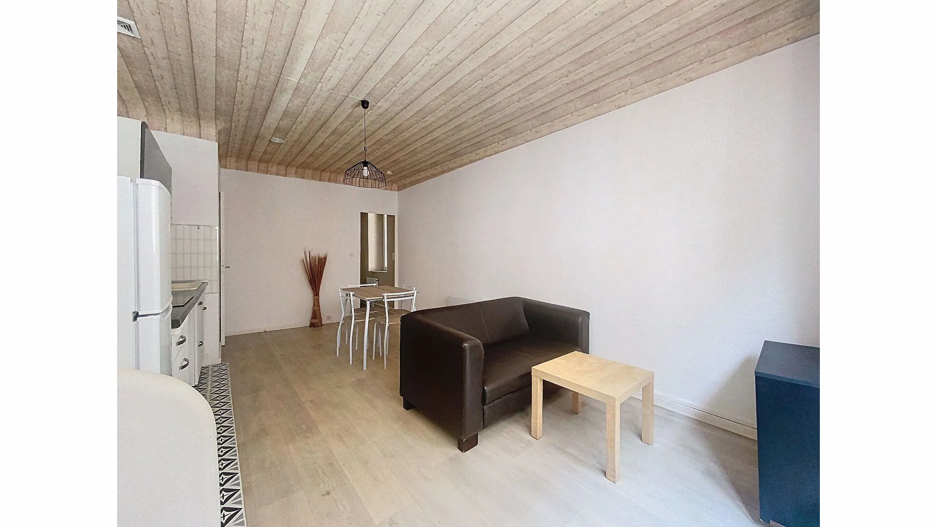 À vendre : appartement rénové 2 pièces à Gardanne 