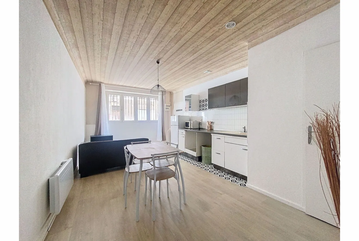 À vendre : appartement rénové 2 pièces à Gardanne 