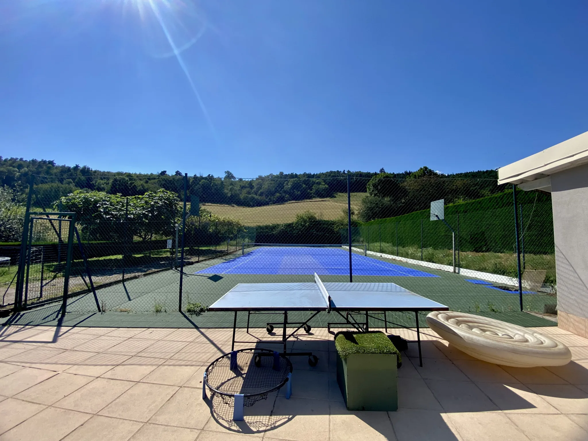 Maison d'exception à Bourg Argental avec vue sur la campagne 