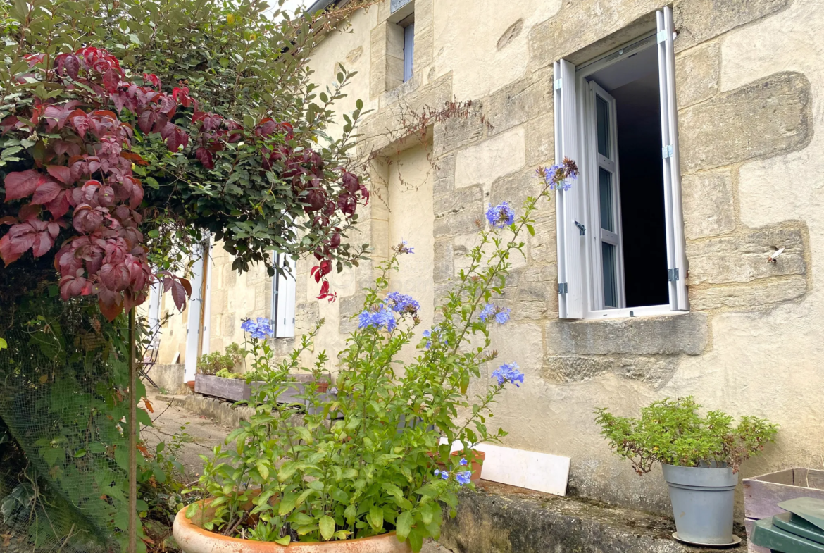 Maison en pierre de 105 m² avec jardin près de La Réole 