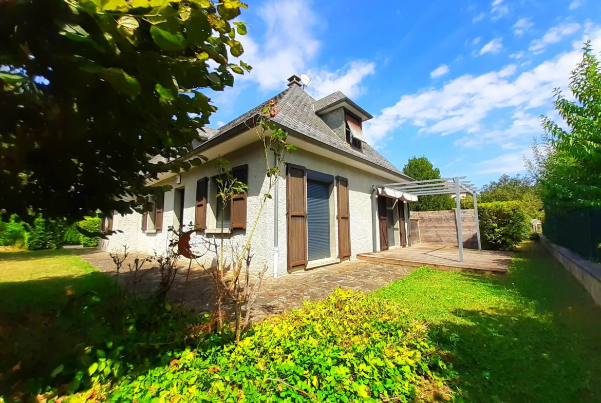 Belle maison d'architecte à Aurillac - 5 chambres sur 530 m² 