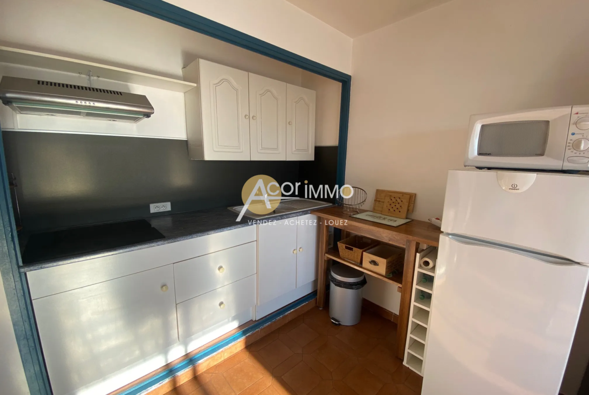 À vendre : Appartement de 40 m² à Six Fours Les Plages avec Parking et Cellier 