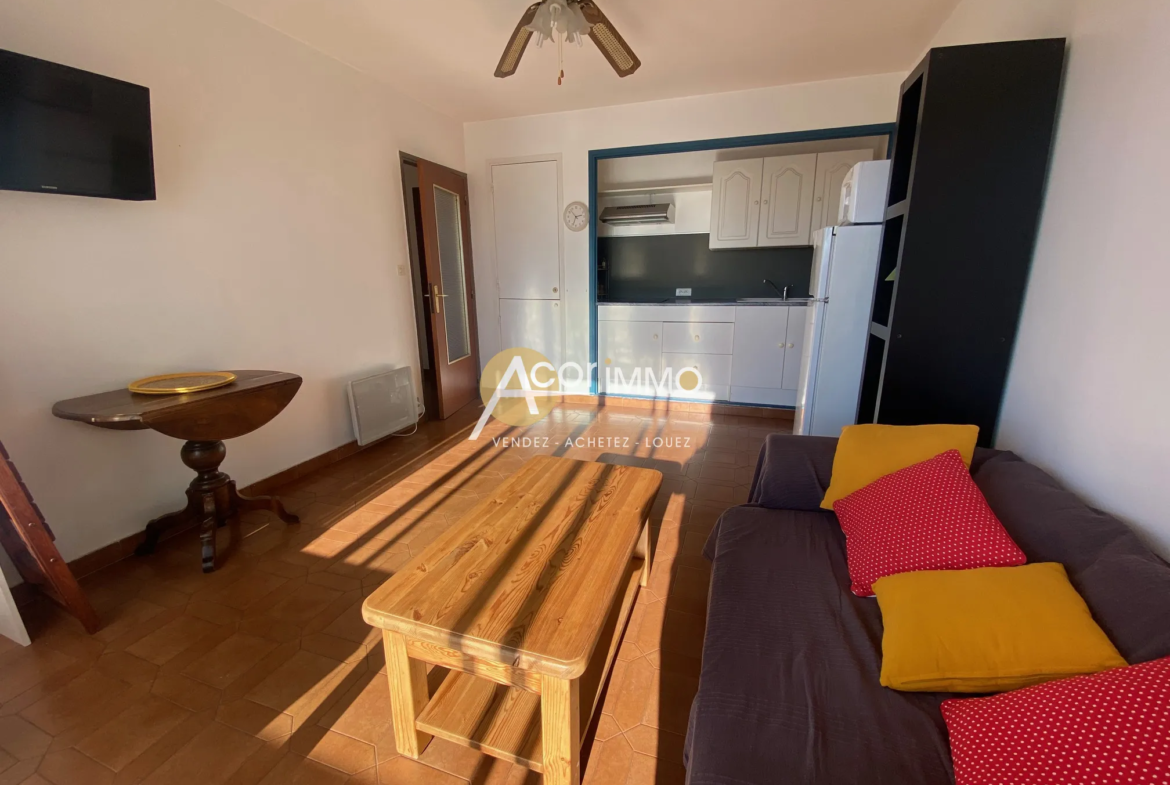 À vendre : Appartement de 40 m² à Six Fours Les Plages avec Parking et Cellier 