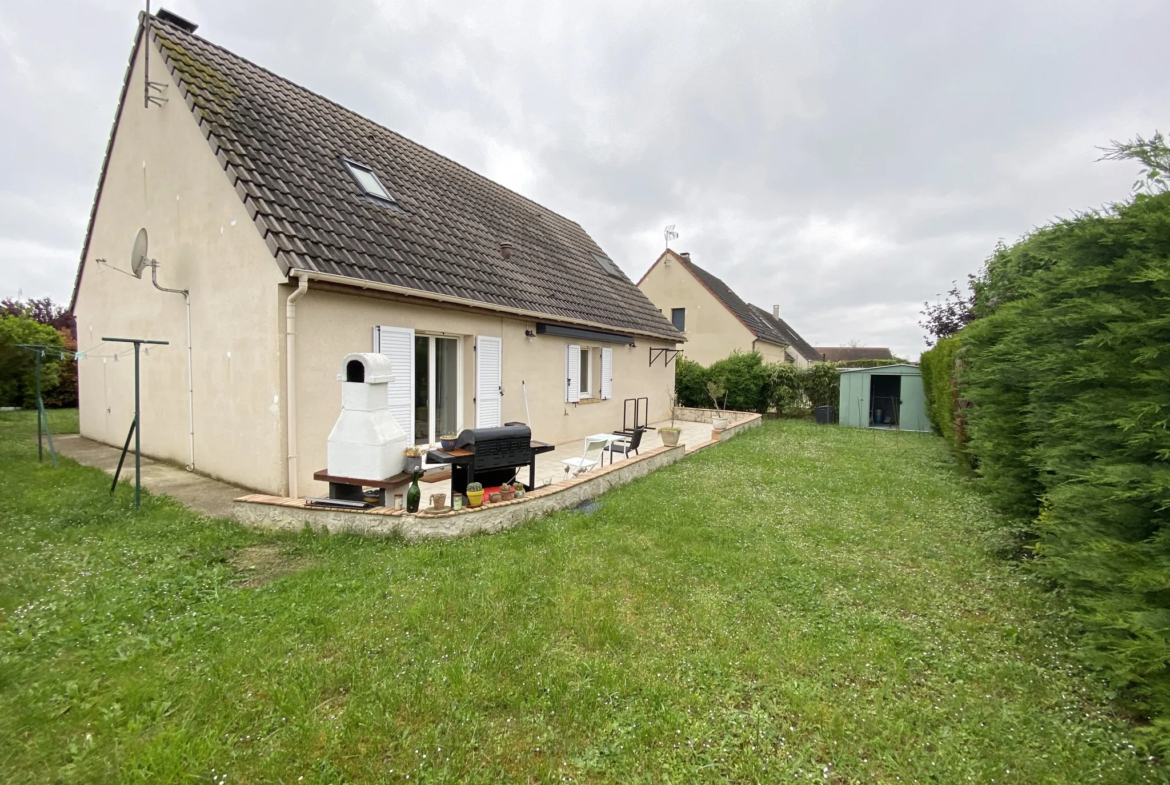 Maison de 4 chambres à vendre à Saint-Martin-Longueau 