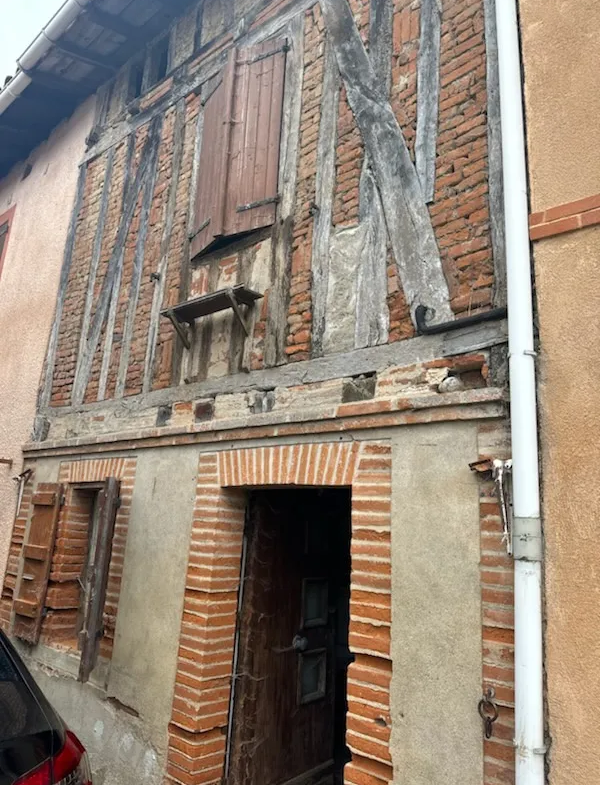 Maison de Village à Rénover à Caujac - 4 Pièces, 110 m2 