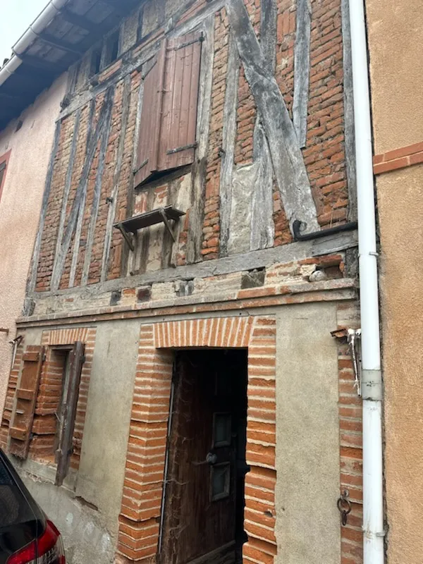 Maison de Village à Rénover à Caujac - 4 Pièces, 110 m2 