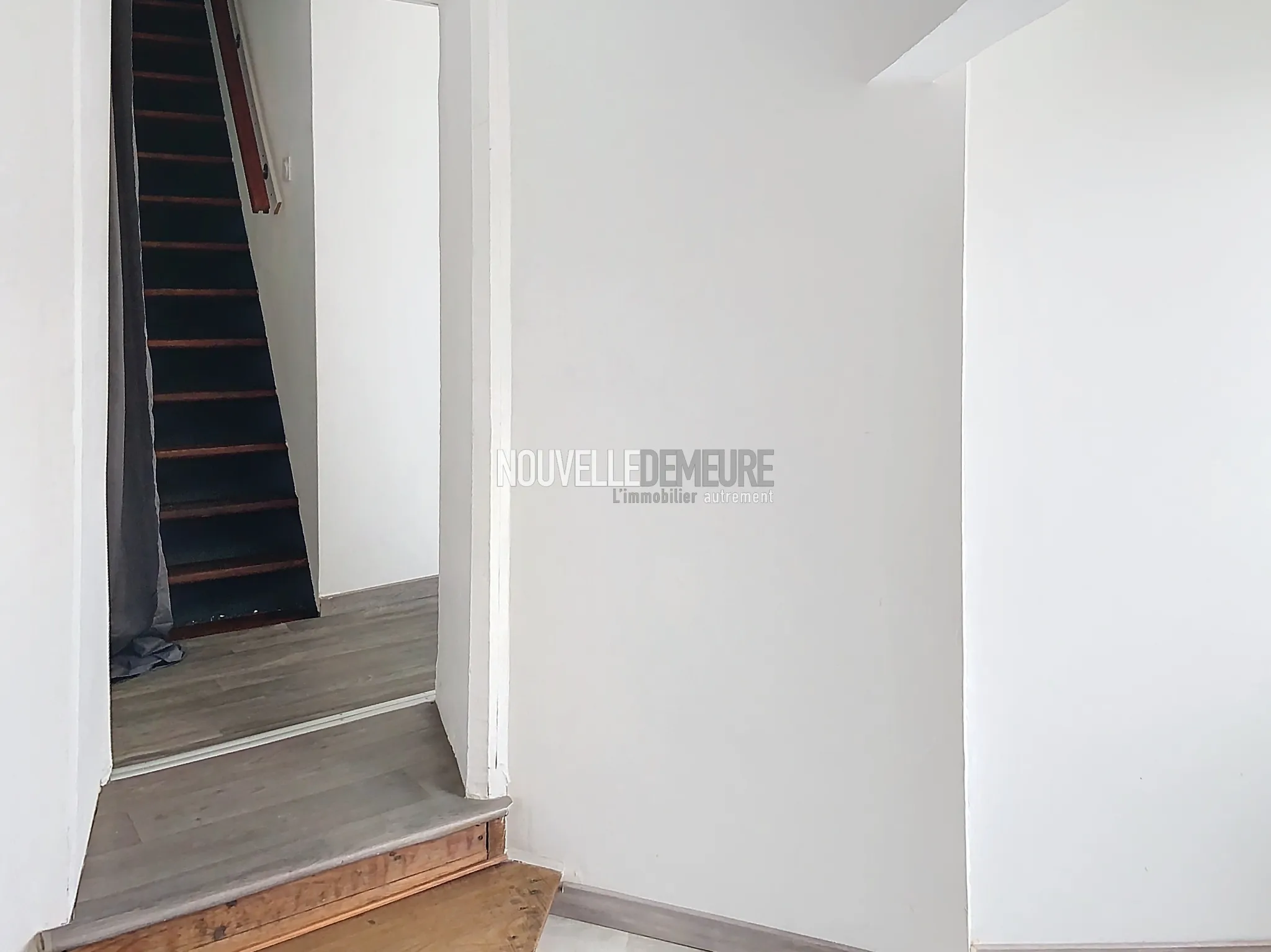 À vendre : Maison de bourg de 115 m² à Maen Roch 