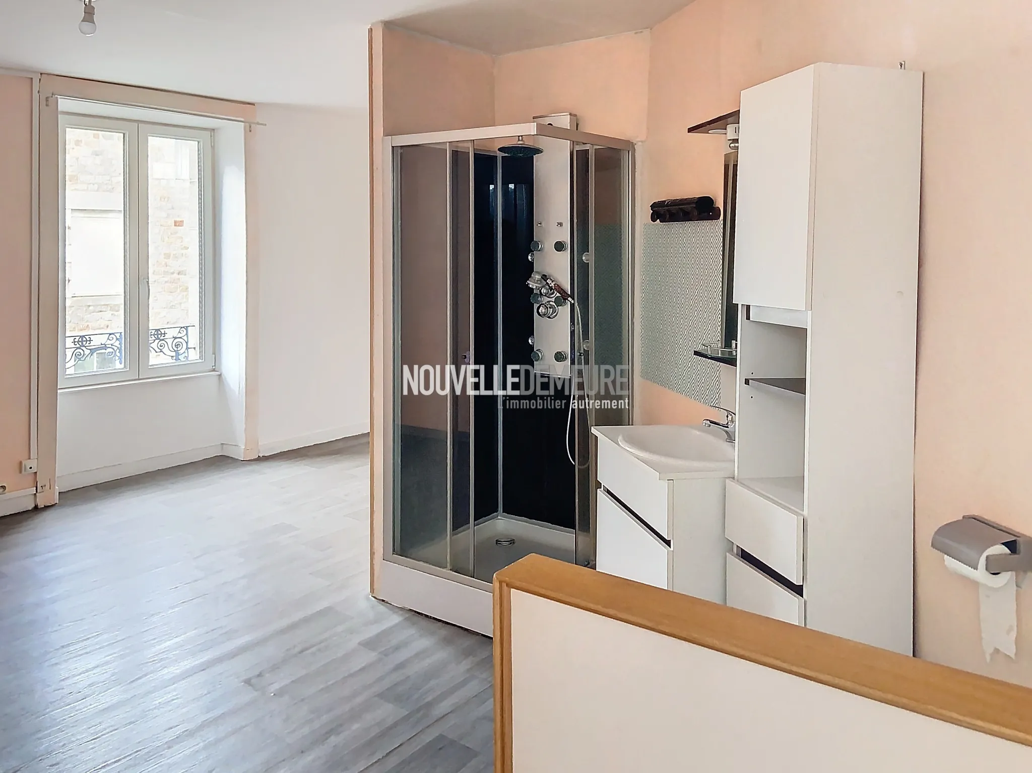 À vendre : Maison de bourg de 115 m² à Maen Roch 