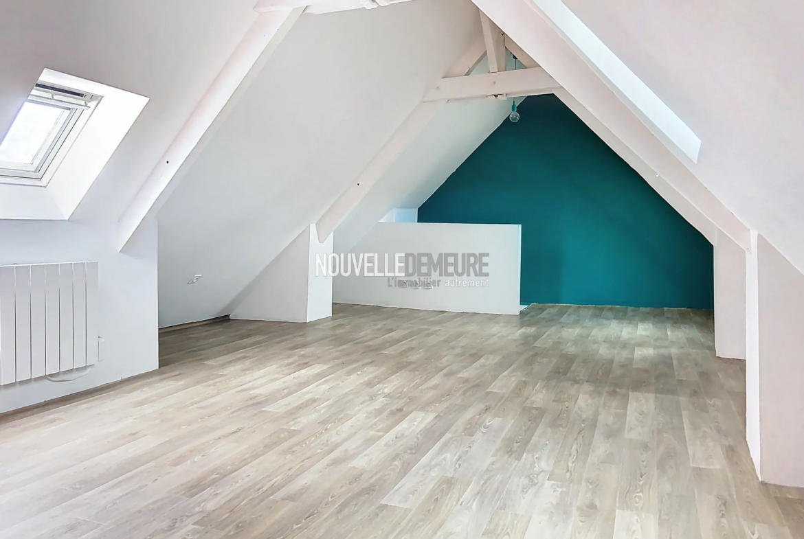 À vendre : Maison de bourg de 115 m² à Maen Roch 