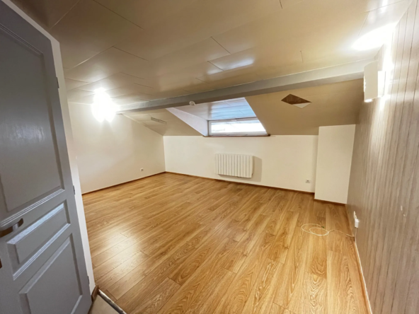 Appartement studio rénové à Montbéliard - Idéal investisseur