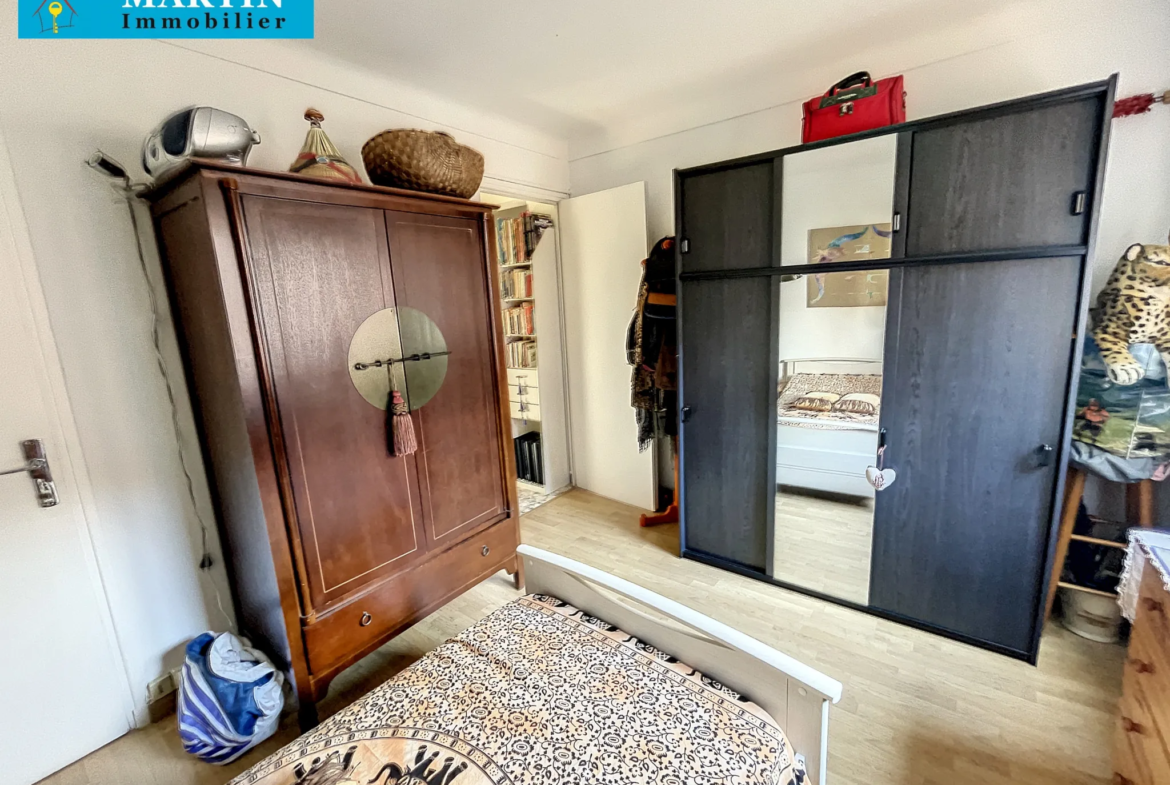 Appartement F3 avec balcon, parking et cave à Céret 