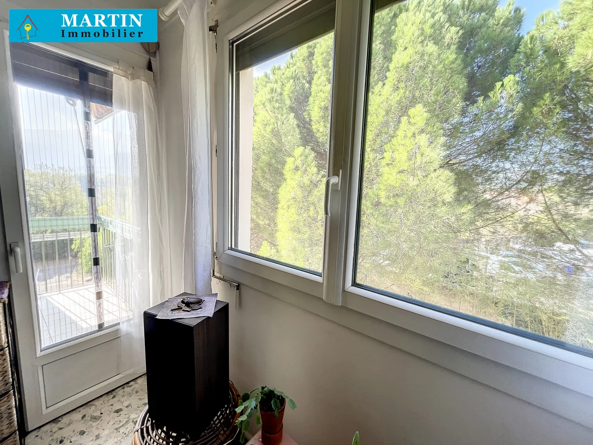 Appartement F3 avec balcon, parking et cave à Céret 