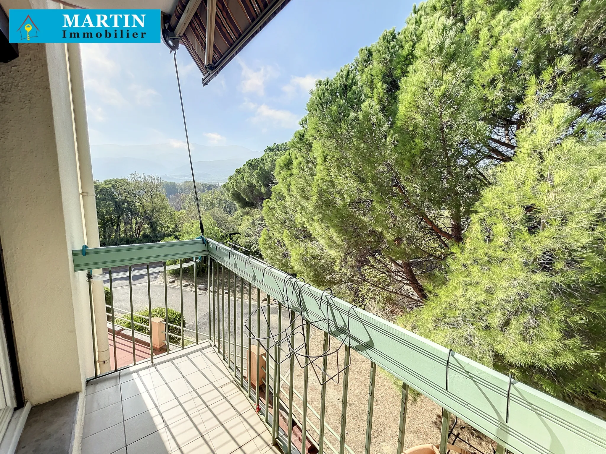 Appartement F3 avec balcon, parking et cave à Céret 