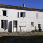 À vendre : Maison ancienne à rénover à Loulay