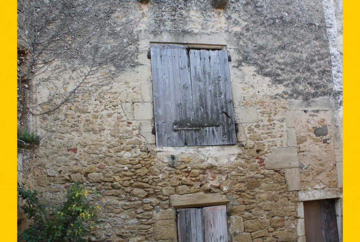 Maison à rénover en pierre à Saint Macaire 