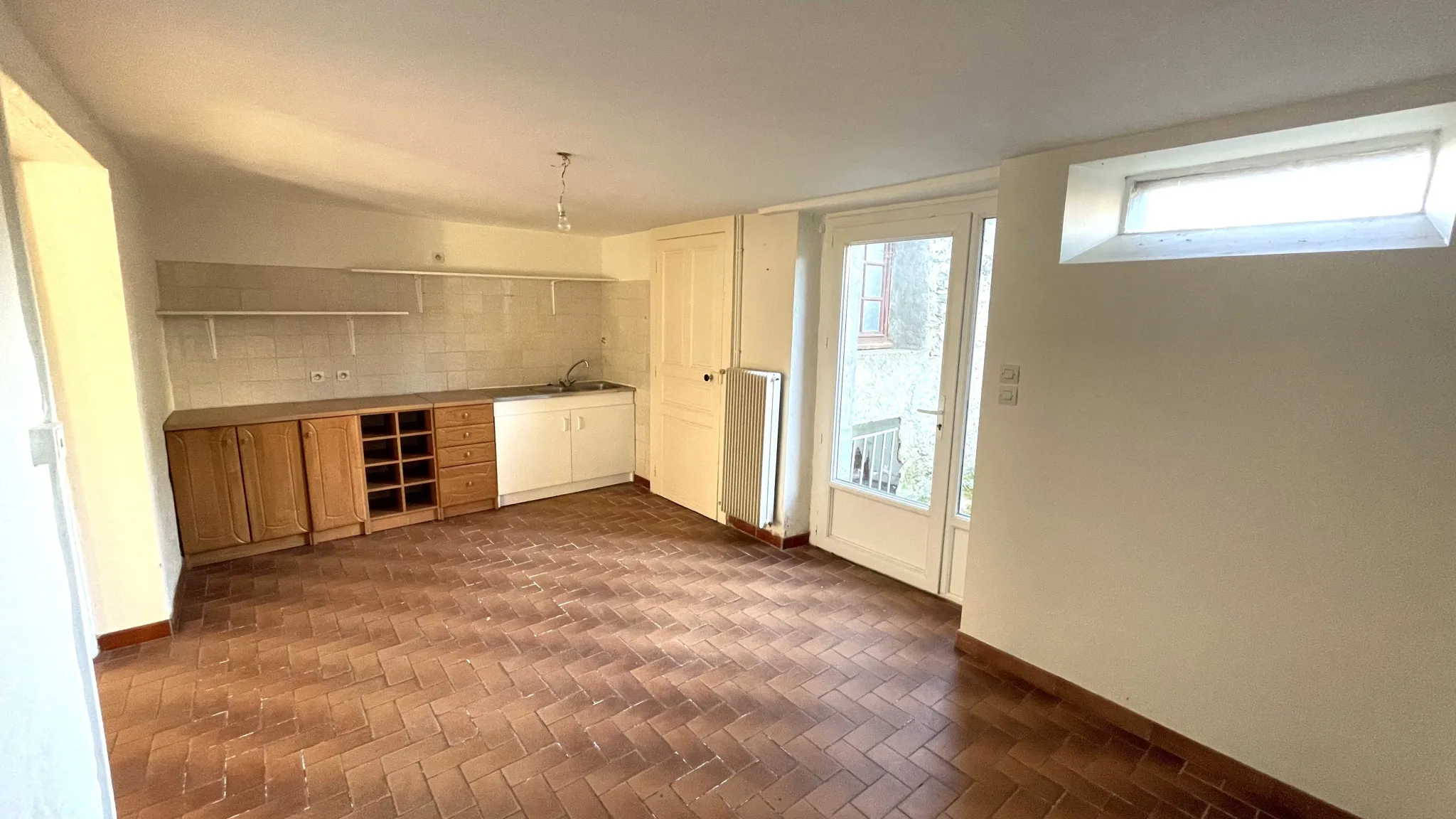 À vendre : Maison de Bourg à Saint Clément de la Place 