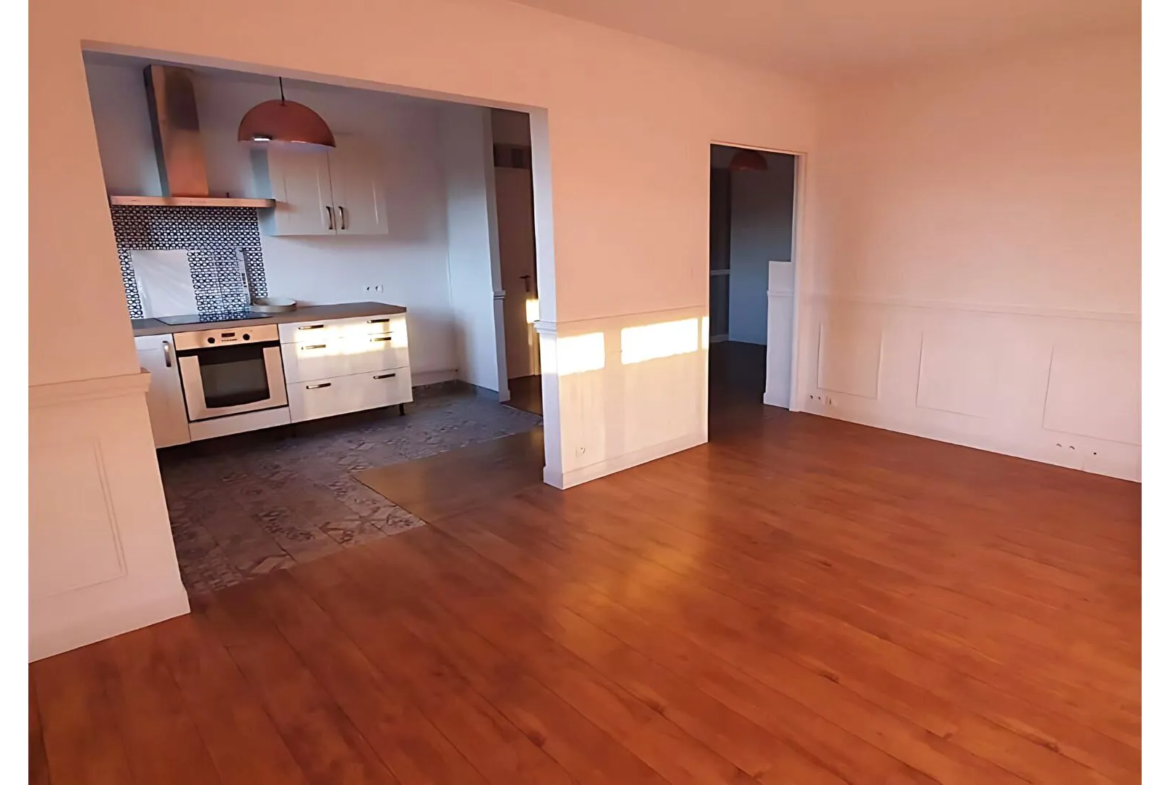 Appartement lumineux de Type 4 rénové à Gardanne 