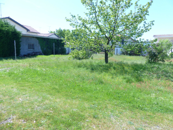 Terrain d'environ 700 m2 à vendre à Biganos - Idéalement situé et calme