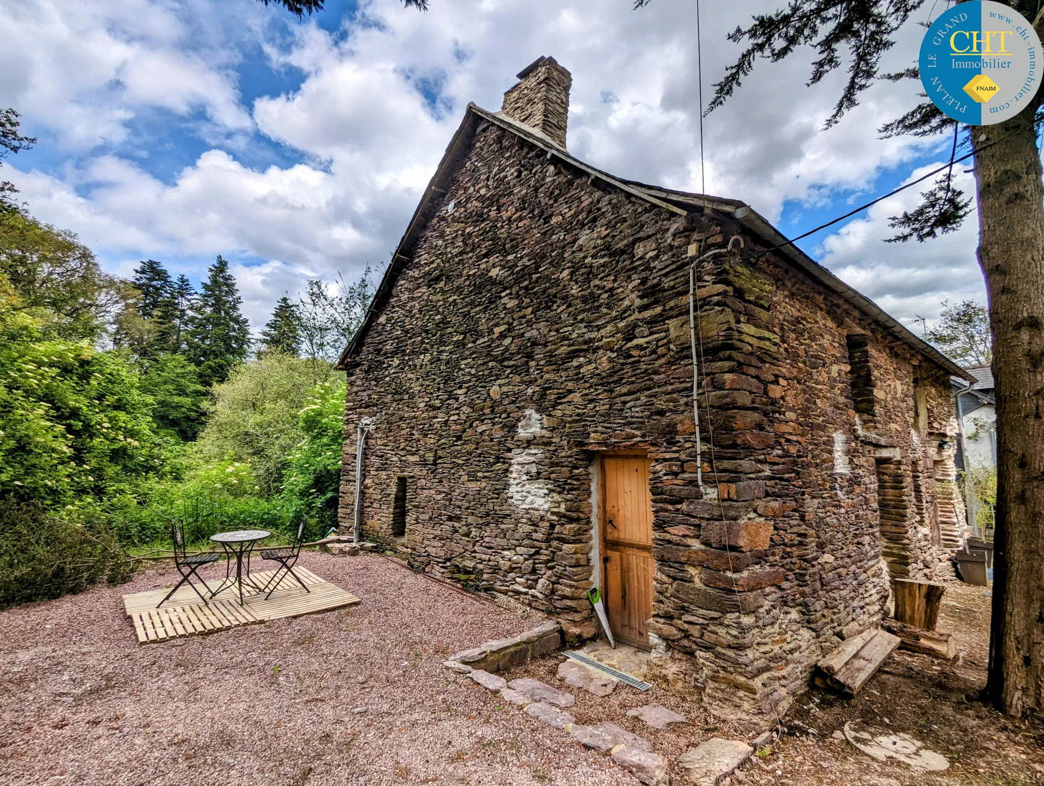 Charmante maison en pierres avec 3 chambres à Beignon (56) 