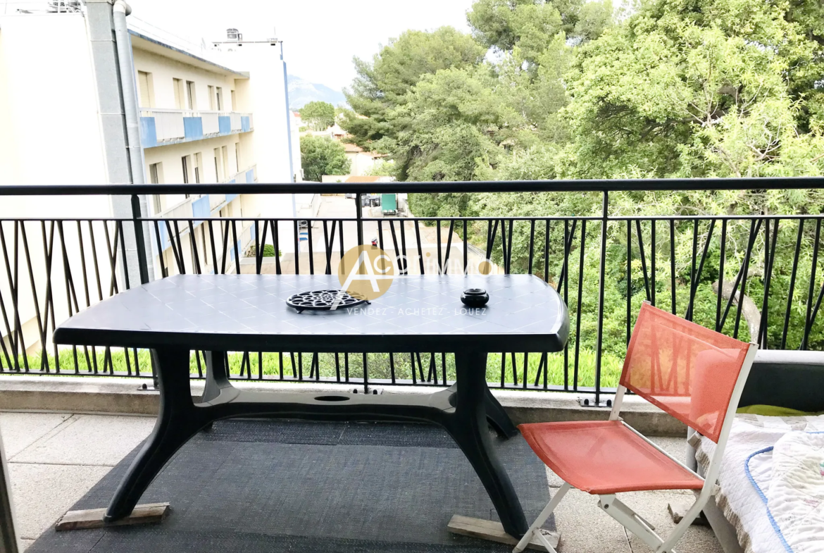 À vendre : Appartement lumineux 41m2 avec terrasse et parking à La Seyne sur Mer 