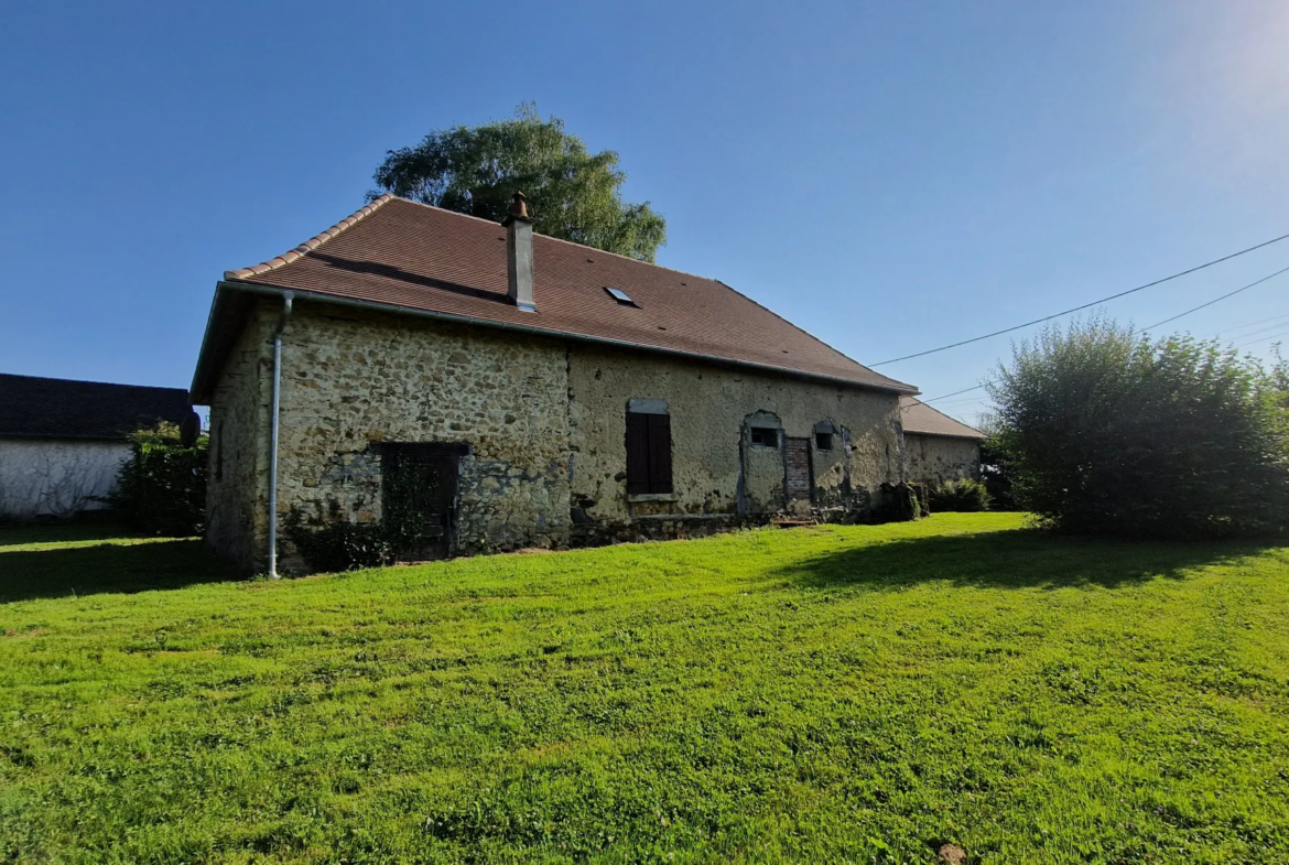 Longère à vendre à Arnac Pompadour - Parc de 3000 m² et 5 chambres 