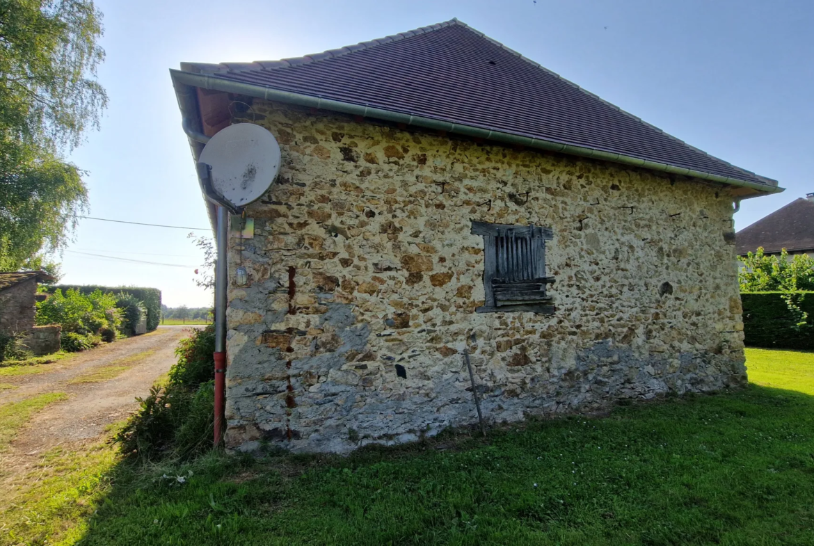 Longère à vendre à Arnac Pompadour - Parc de 3000 m² et 5 chambres 