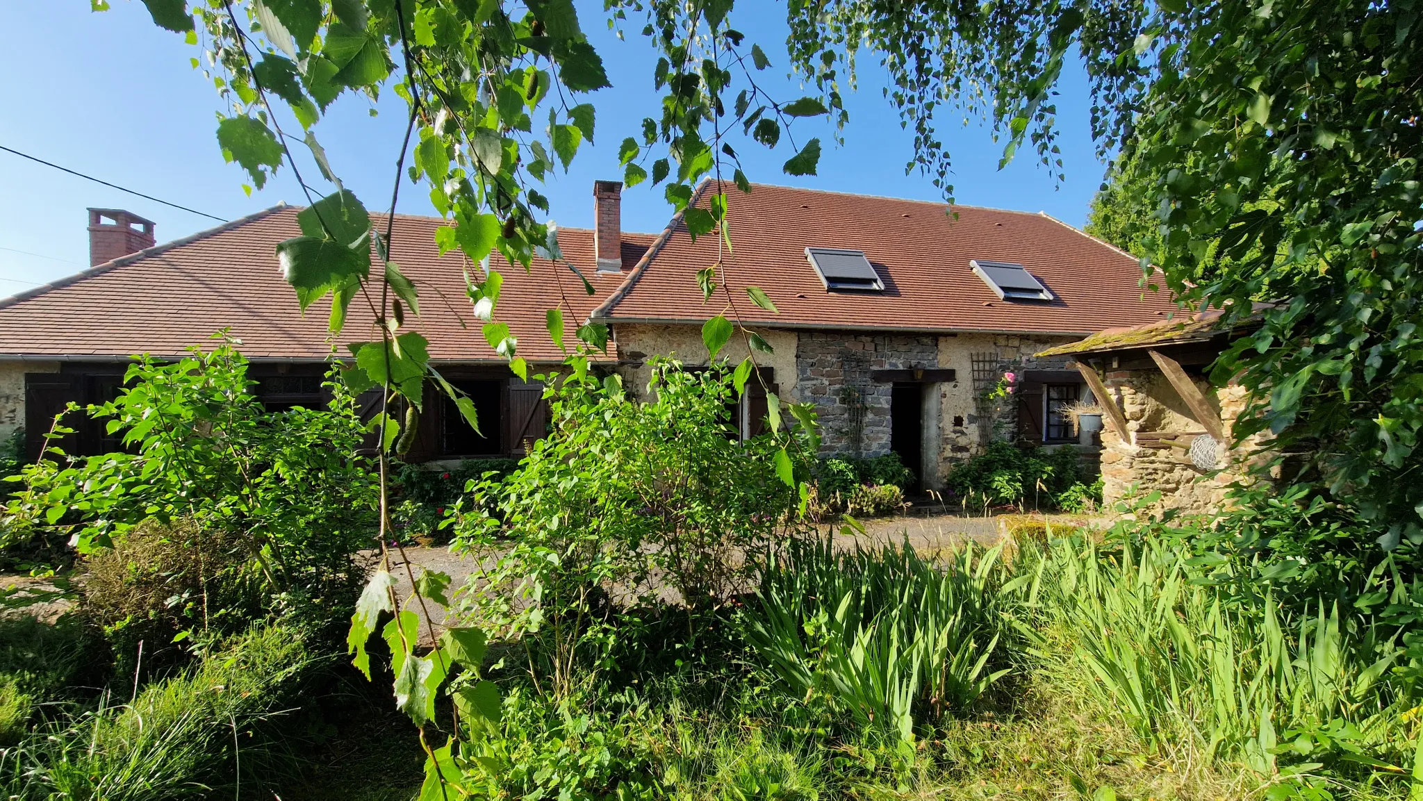 Longère à vendre à Arnac Pompadour - Parc de 3000 m² et 5 chambres 