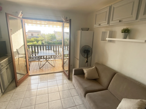 À vendre : Appartement 2 pièces avec terrasse à La Londe les Maures