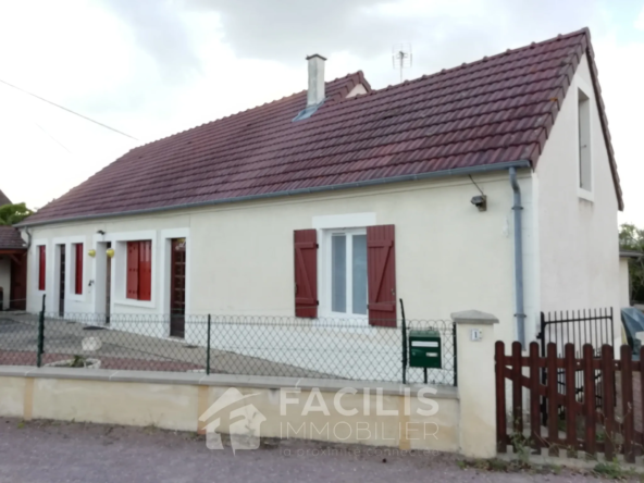 Pavillon de Plain-Pied F5 avec Garage et 1300 m² de Jardin à La Guerche sur l'Aubois