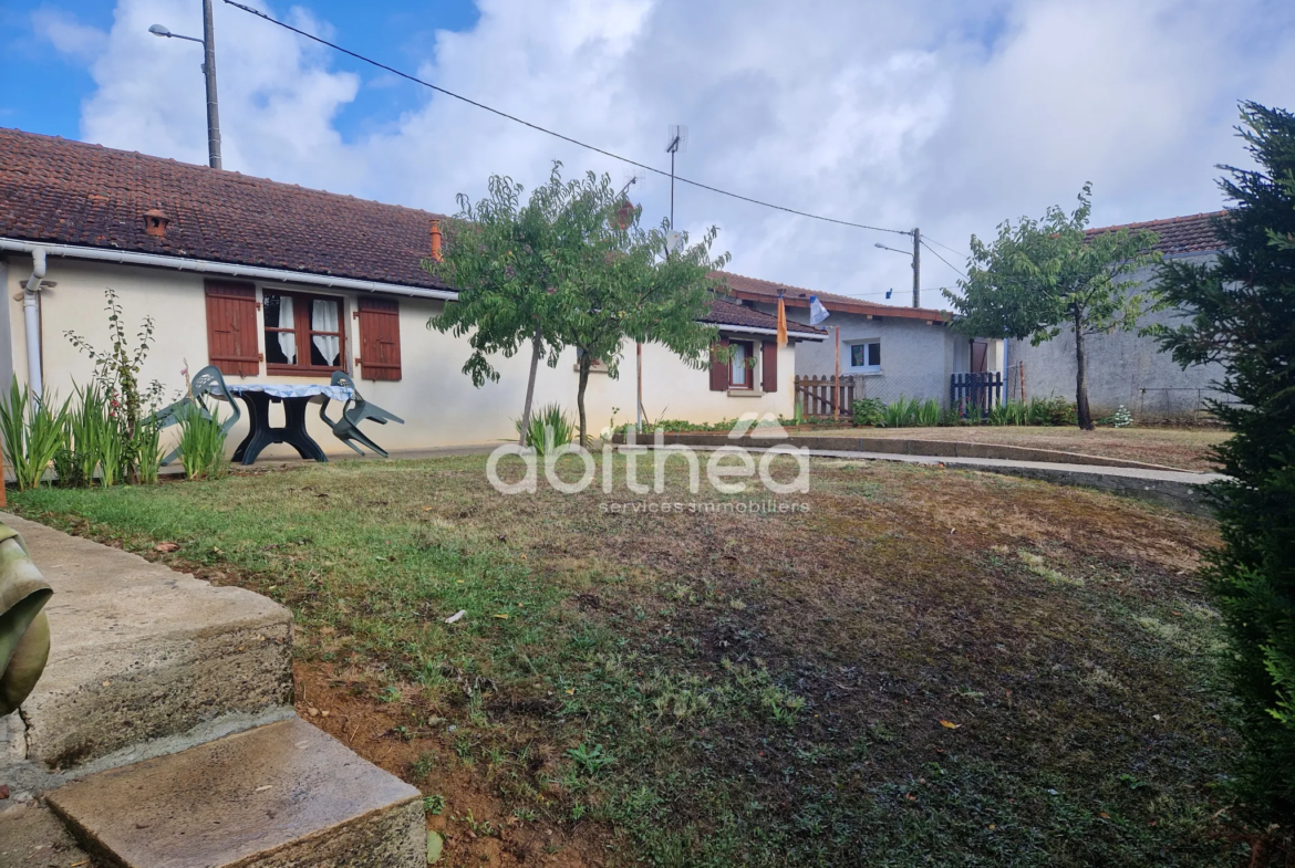 Maison de plain-pied à Roumazières-Loubert à vendre 