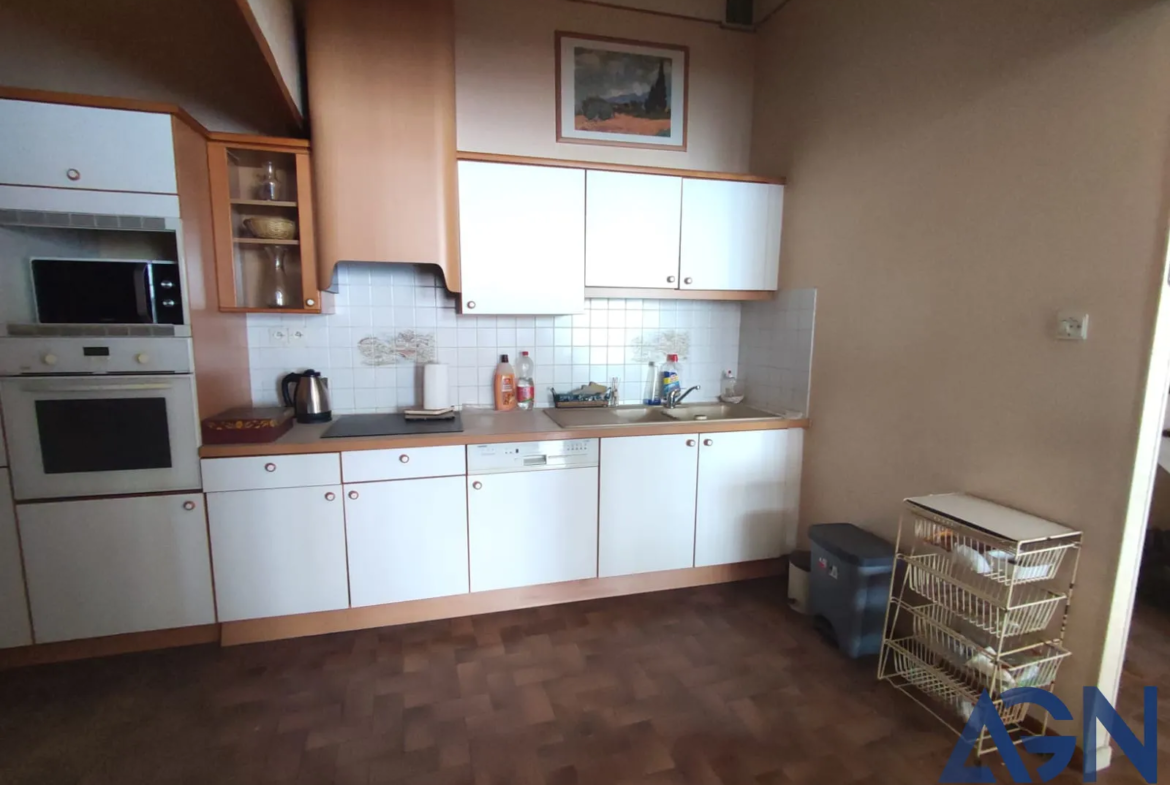 À vendre : Maison de ville 3 pièces 82 m² avec garage et terrasse à Agde 