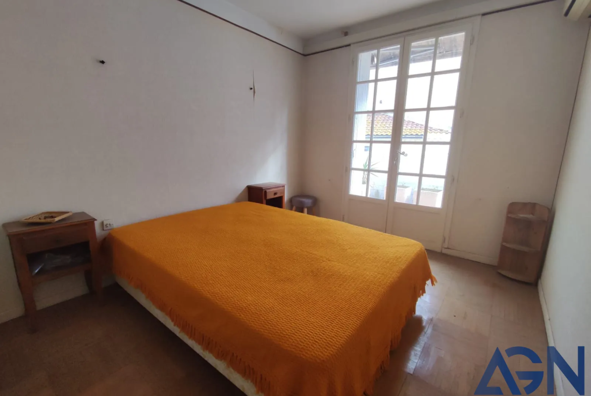 À vendre : Maison de ville 3 pièces 82 m² avec garage et terrasse à Agde 