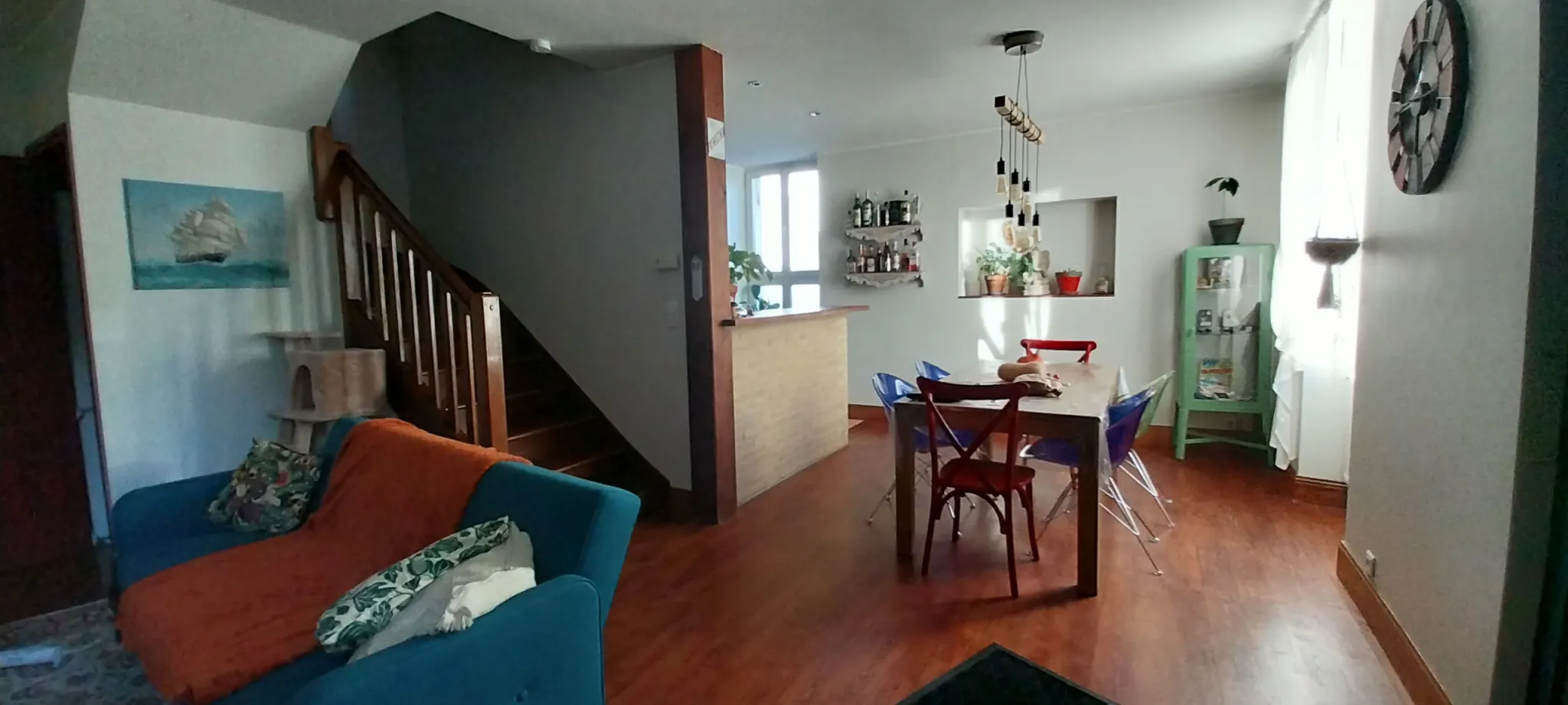 Maison rénovée à vendre à Périgueux avec 2 chambres et terrasse 