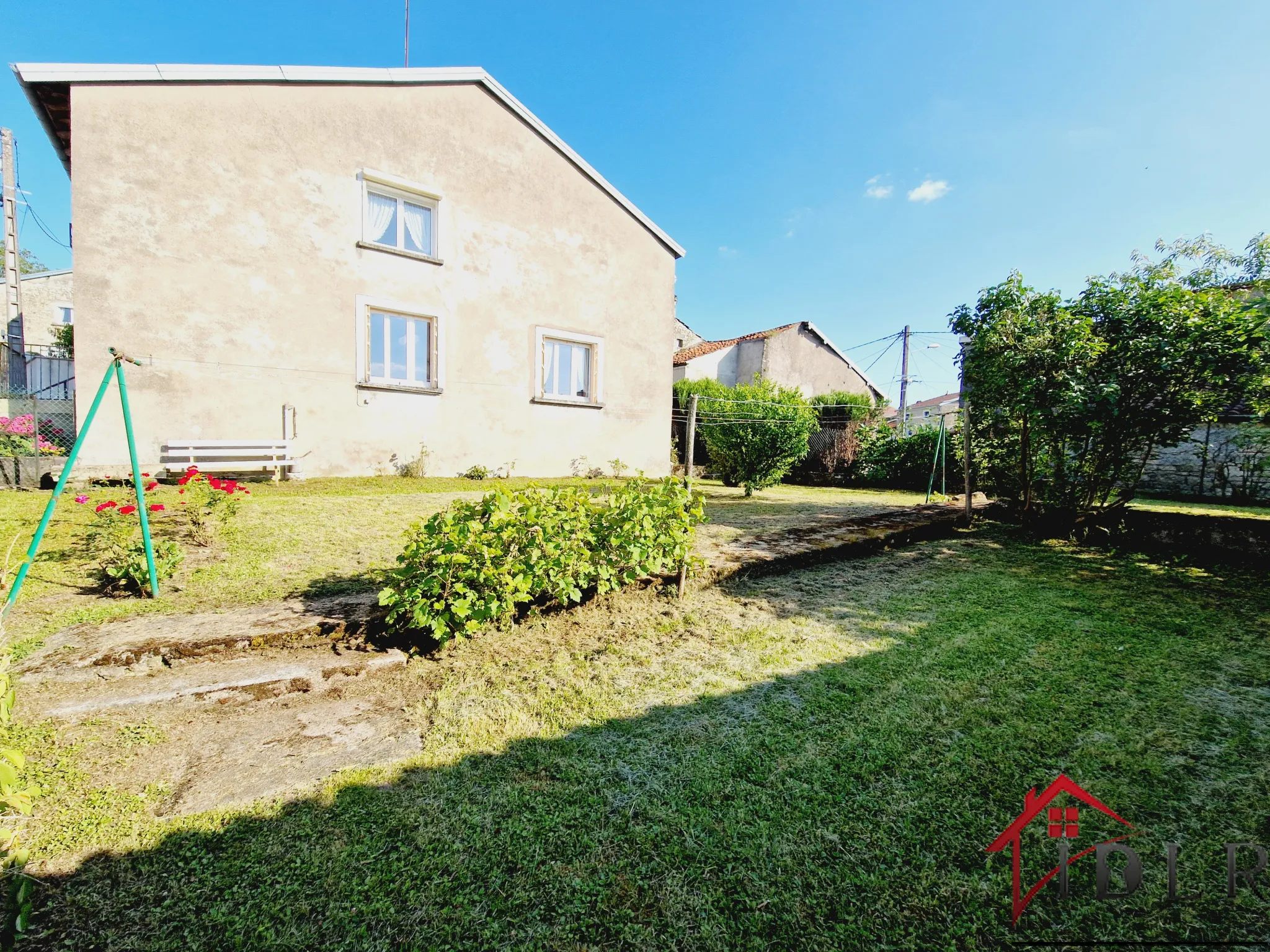 Maison individuelle à Melay - 4 chambres avec jardin 