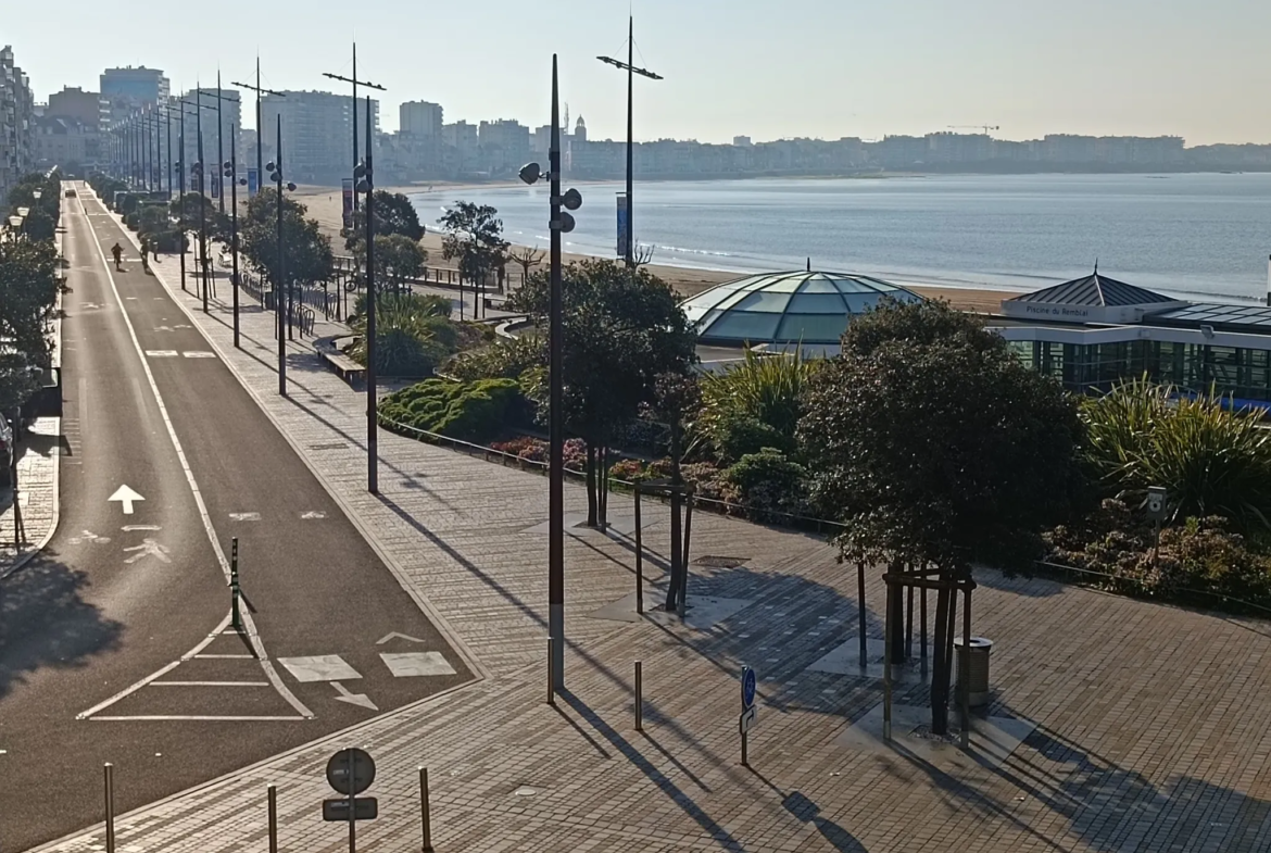 Appartement lumineux rénové face à la plage des Sables d'Olonne 