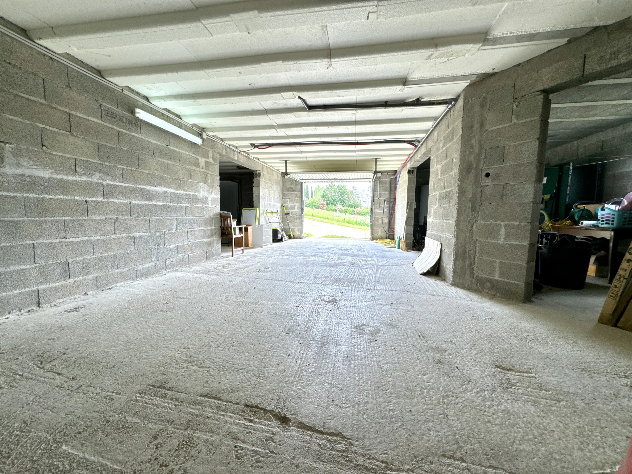 Maison contemporaine avec vue et double garage à Penne d'Agenais 