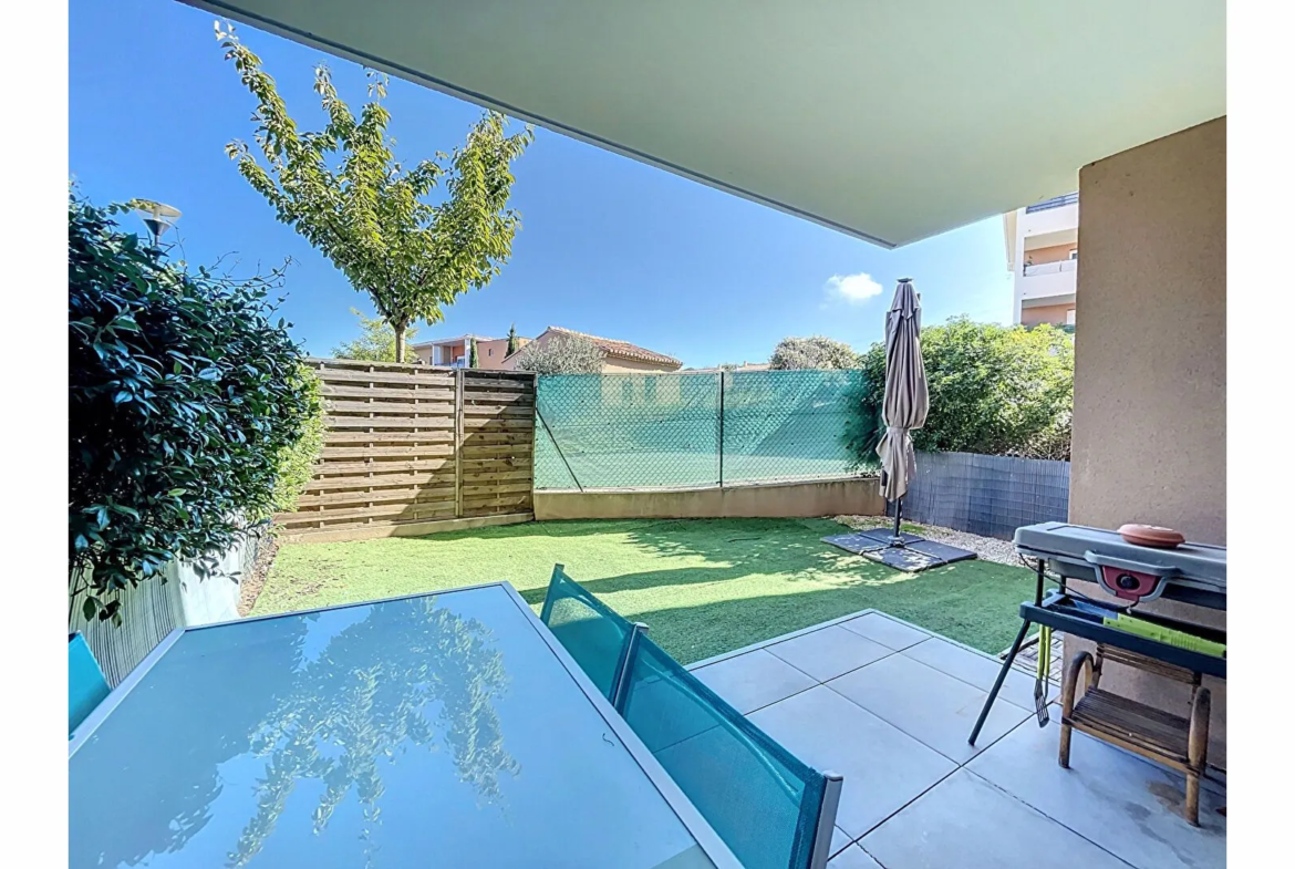 Appartement T2 avec terrasse et jardinet à Gardanne - 208 000 € 