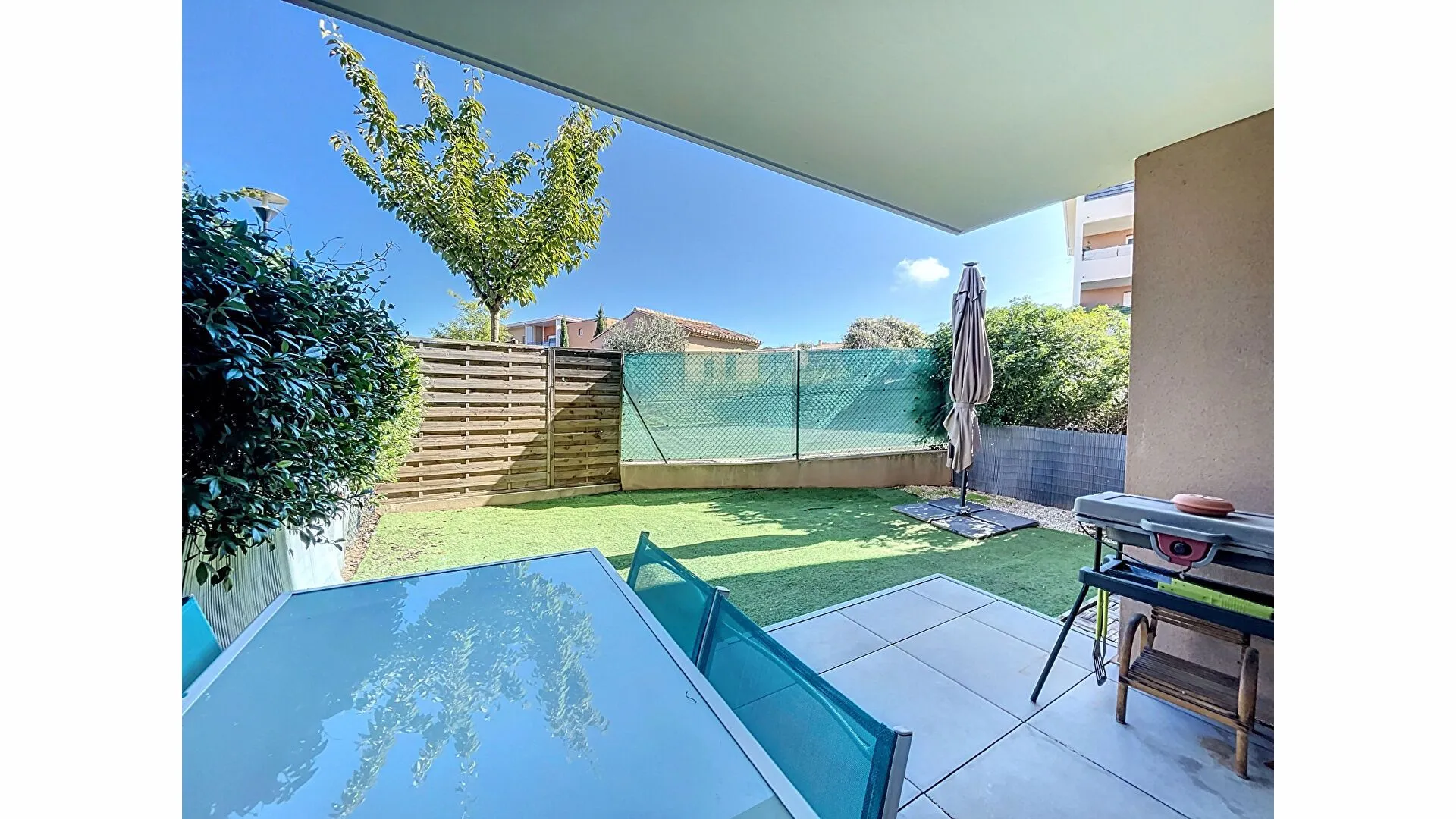 Appartement avec Terrasse et Jardinet à Gardanne 