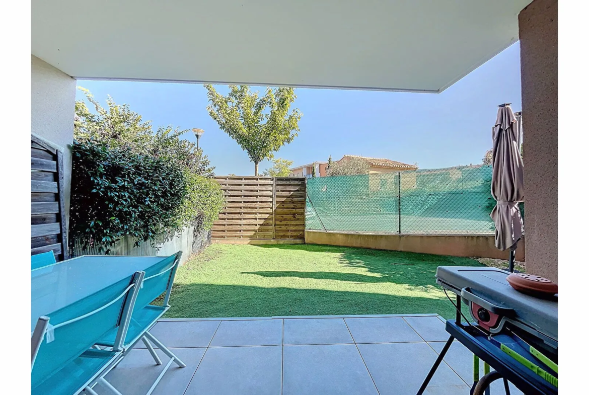 Appartement T2 avec terrasse et jardinet à Gardanne - 208 000 € 