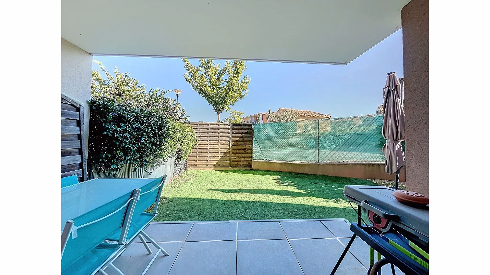 Appartement T2 avec terrasse et jardinet à Gardanne - 208 000 € 