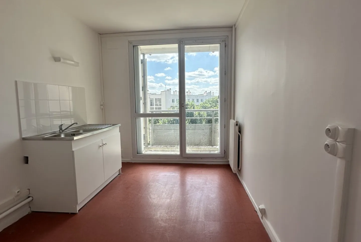 Appartement T4 traversant de 74,59 m² à Joinville-le-Pont 